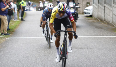 Bernal wint in Vuelta.